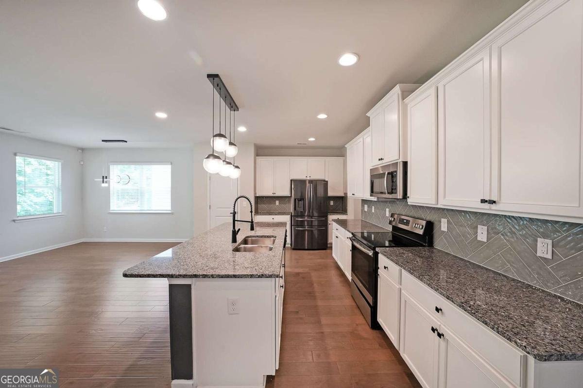 4450 Richmond Court Stone Mountain - Photo 11