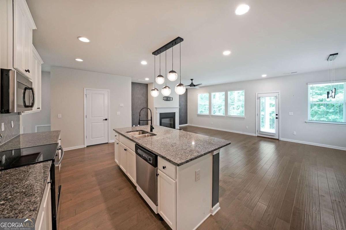 4450 Richmond Court Stone Mountain - Photo 17