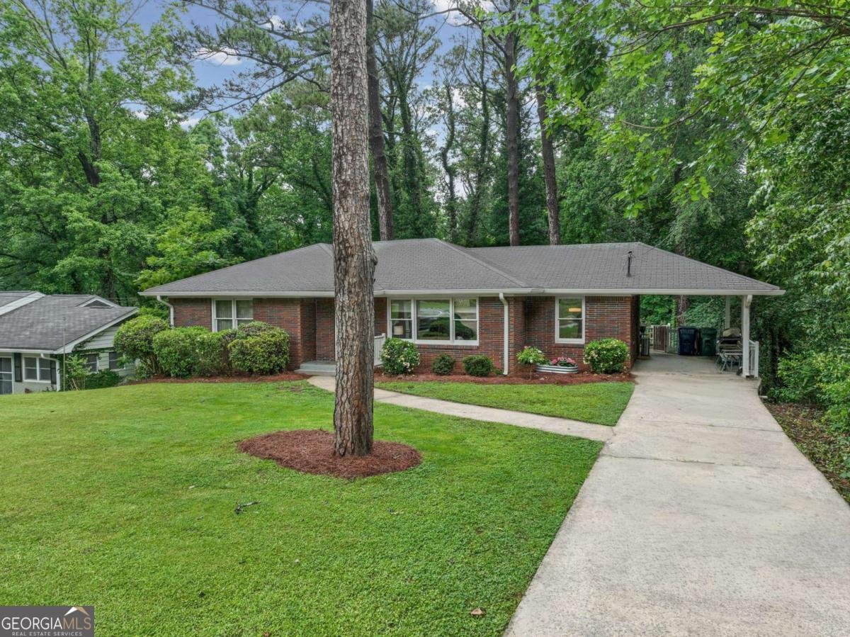1762 Boulderview Drive Atlanta - main photo