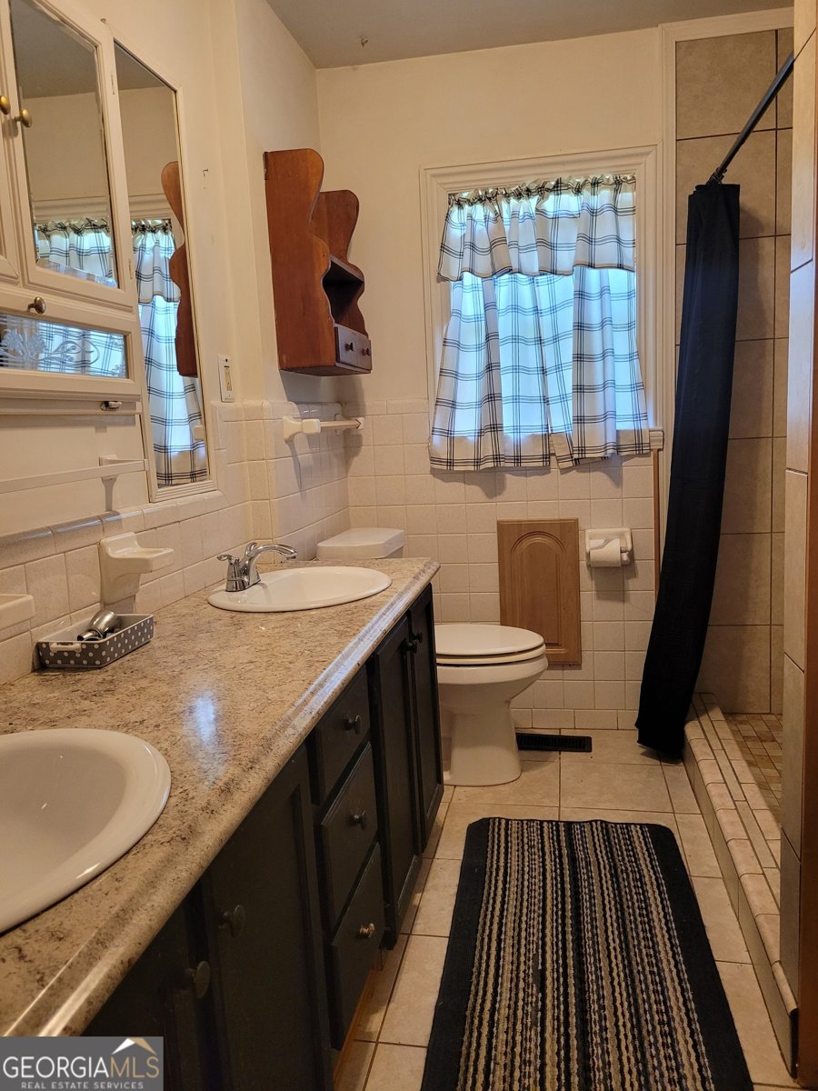 1140 Lafayette Hwy Roanoke - Photo 11