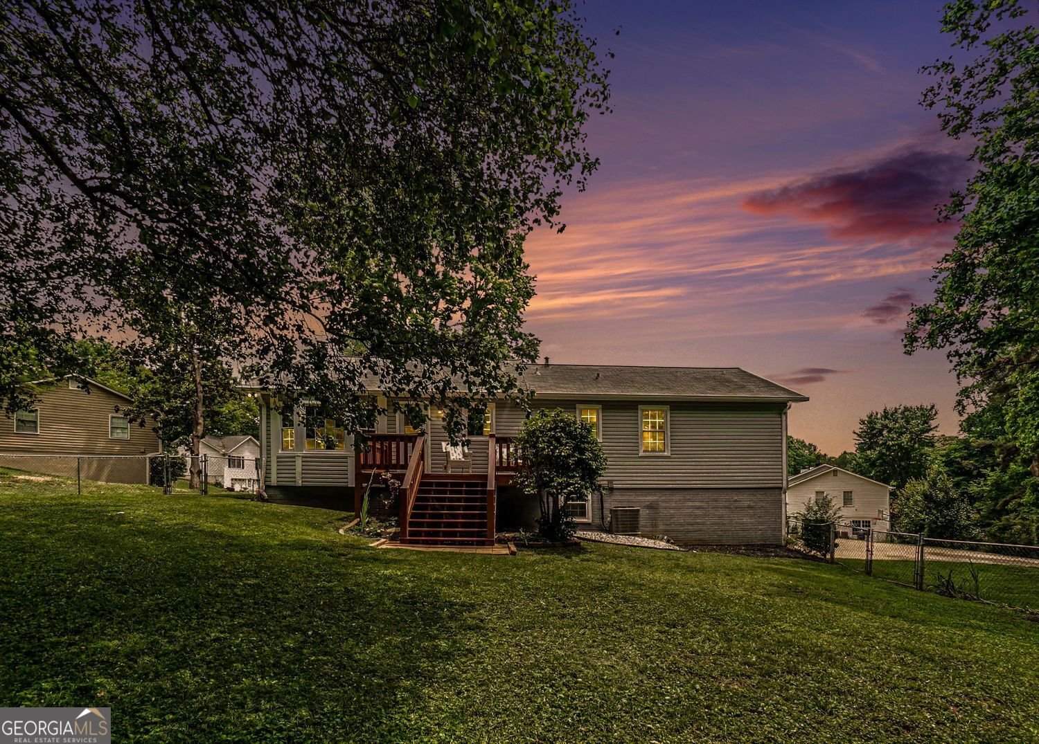 404 Hill Crest Court Woodstock - Photo 6