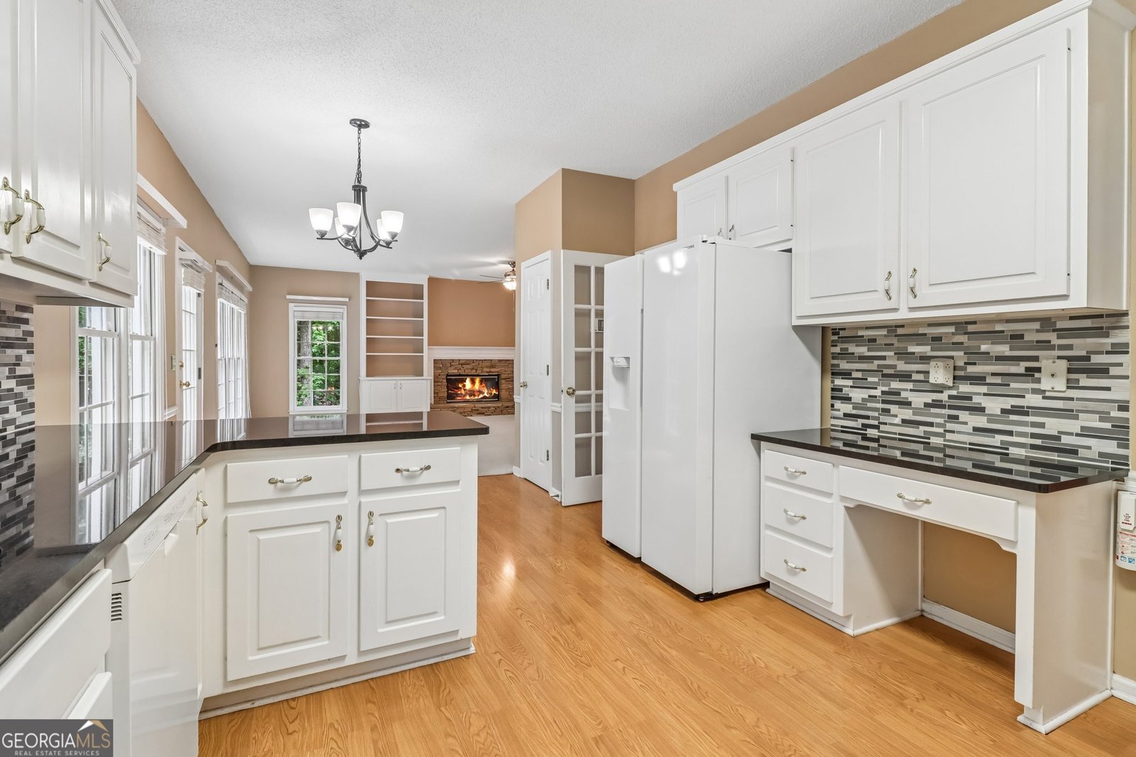 8215 Stonebrook Court Cumming - Photo 13