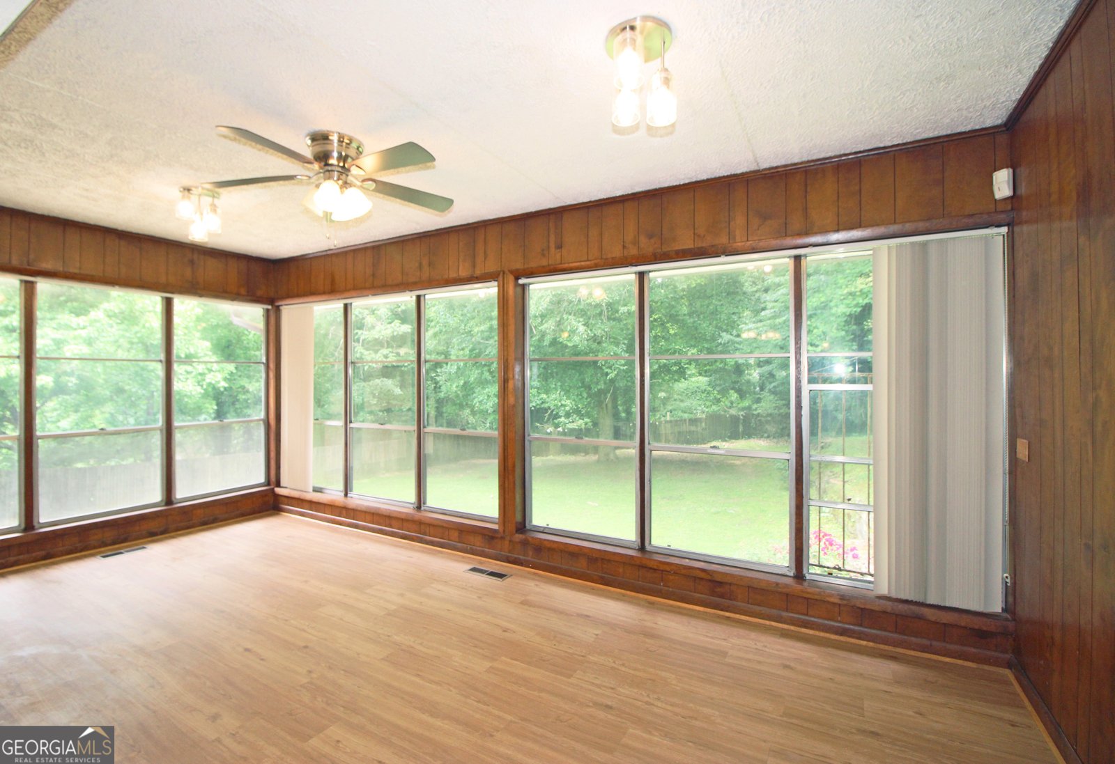 257 Chalmers Drive Atlanta - Photo 14