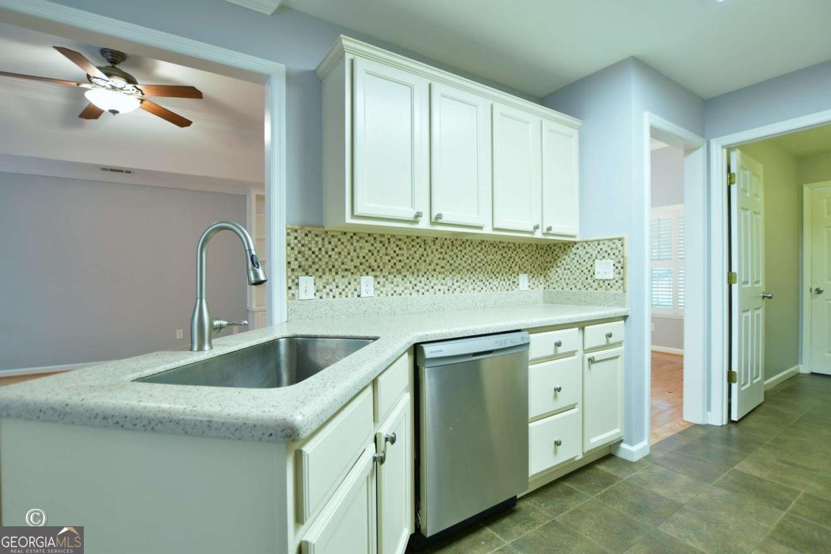 640 Lake Drive Pine Mountain - Photo 13