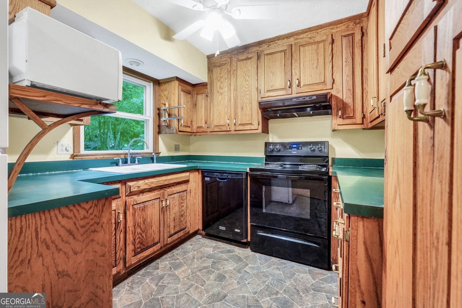 315 Caldwell Circle Athens - Photo 12