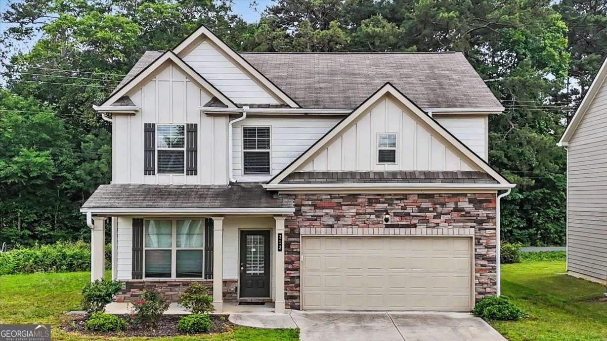 212 Mcginnis Circle Calhoun - main photo