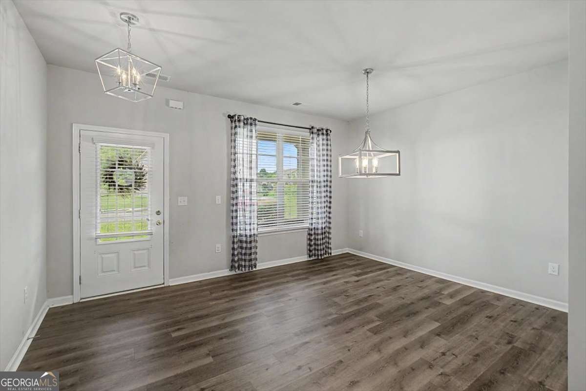 212 Mcginnis Circle Calhoun - Photo 10