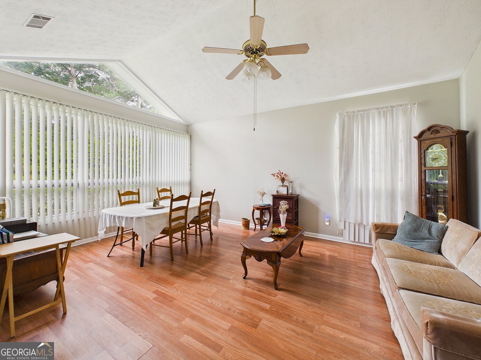 7508 Lloyd Road Columbus - Photo 6