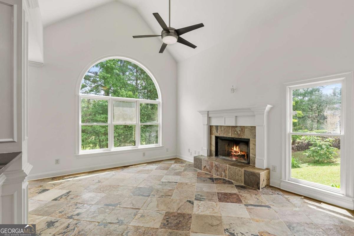 388 Della Walk Court Lilburn - Photo 28