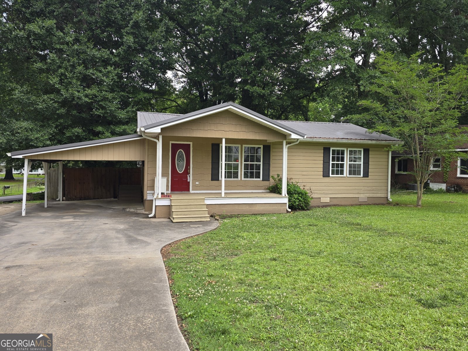 174 Kirby Street Summerville - main photo