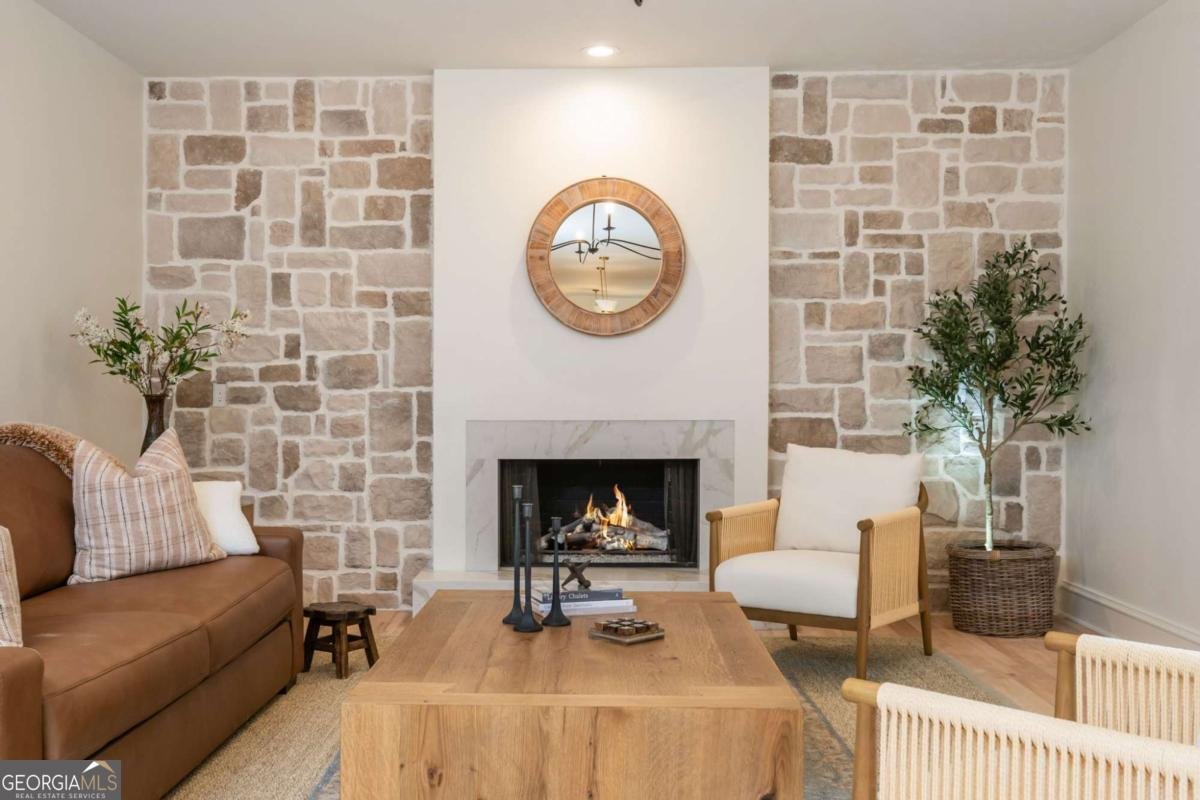 9460 Mistwater Close Roswell - Photo 17