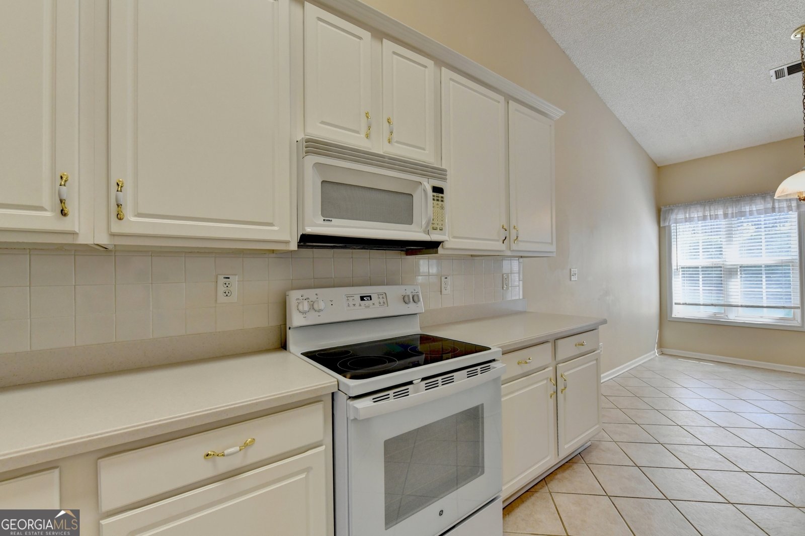 1406 Mandalay Court Lilburn - Photo 26