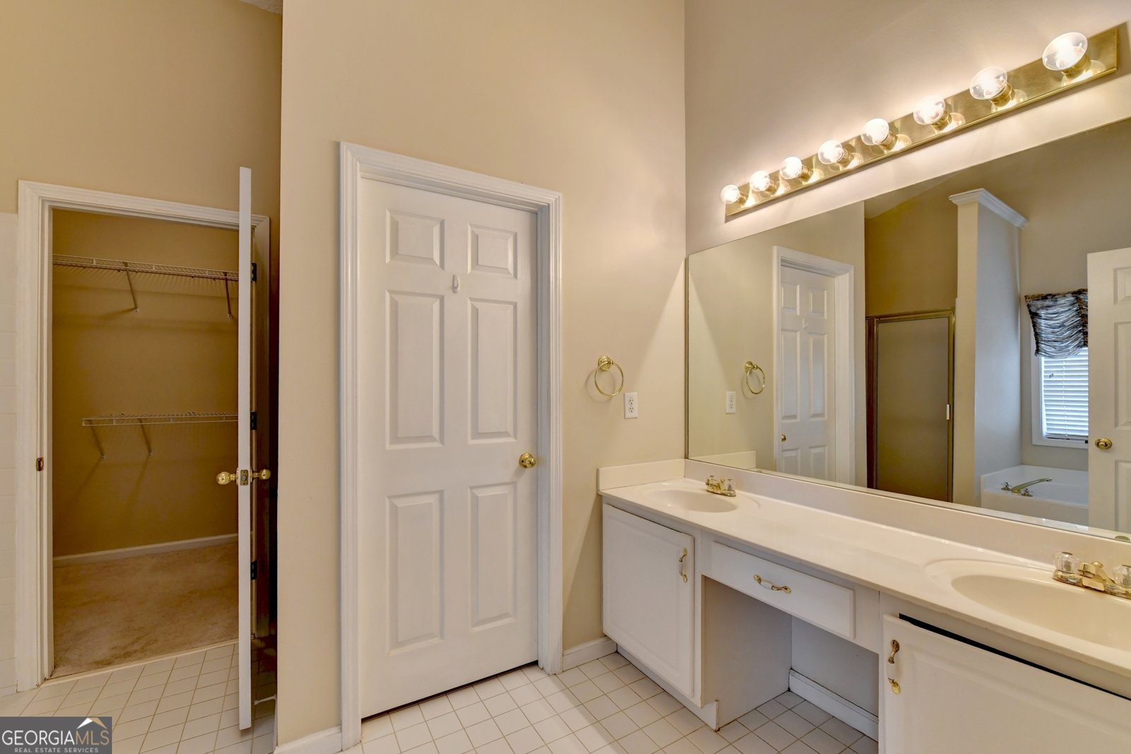 1406 Mandalay Court Lilburn - Photo 32