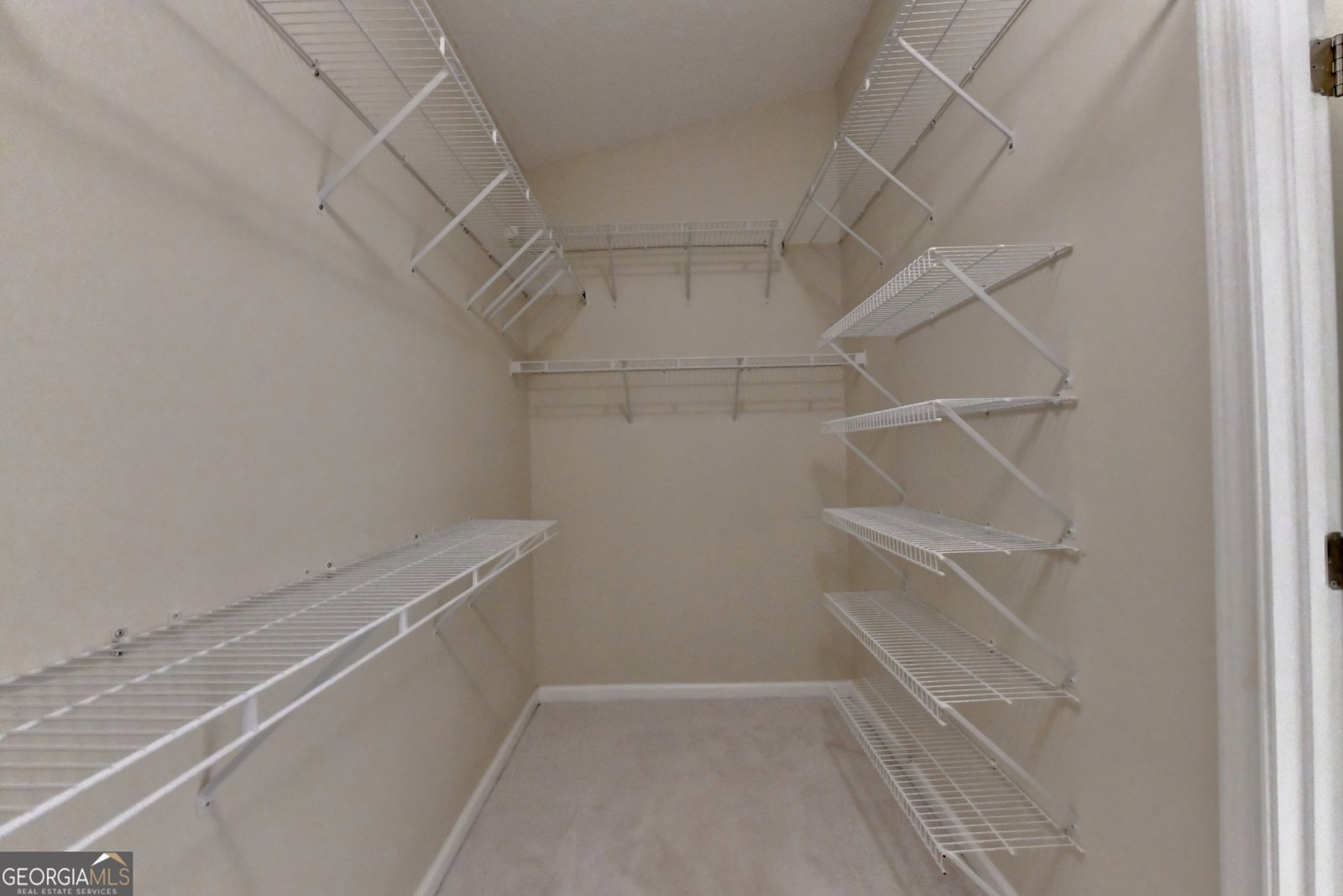 1406 Mandalay Court Lilburn - Photo 34