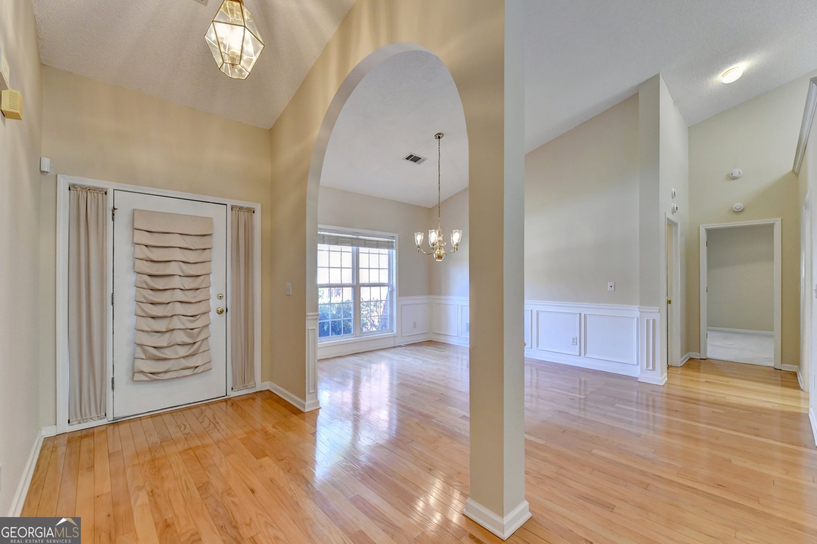 1406 Mandalay Court Lilburn - Photo 6