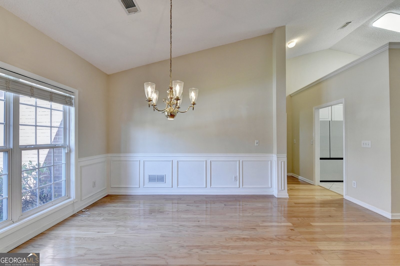 1406 Mandalay Court Lilburn - Photo 8