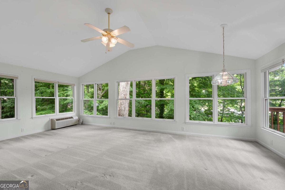 4589 Holliston Road Dunwoody - Photo 11