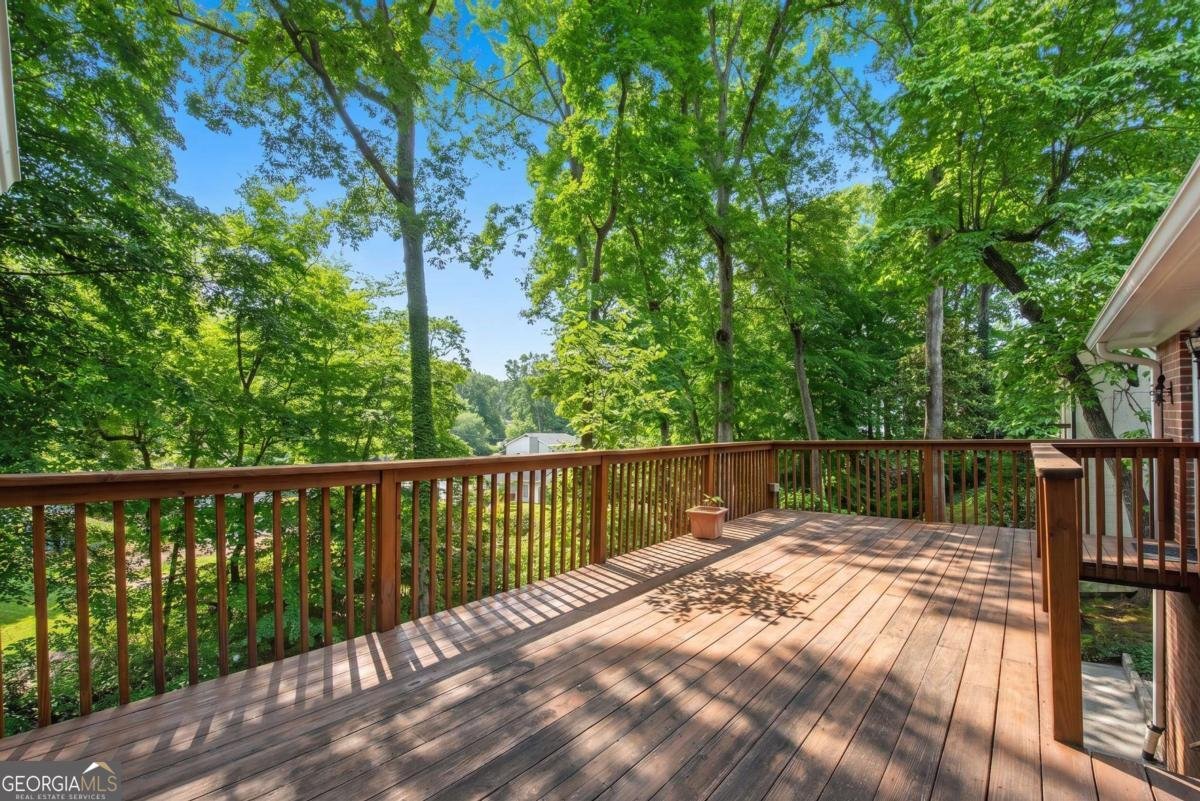 4589 Holliston Road Dunwoody - Photo 15