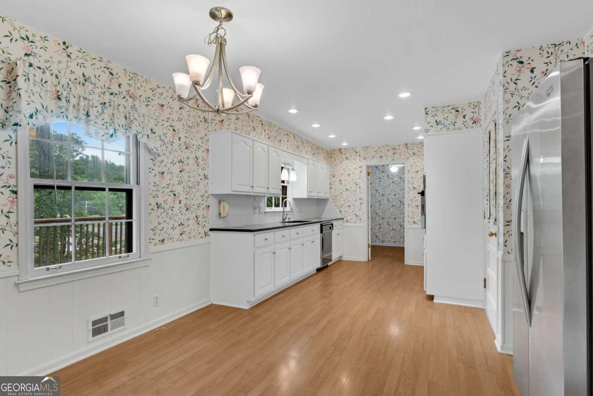 4589 Holliston Road Dunwoody - Photo 16