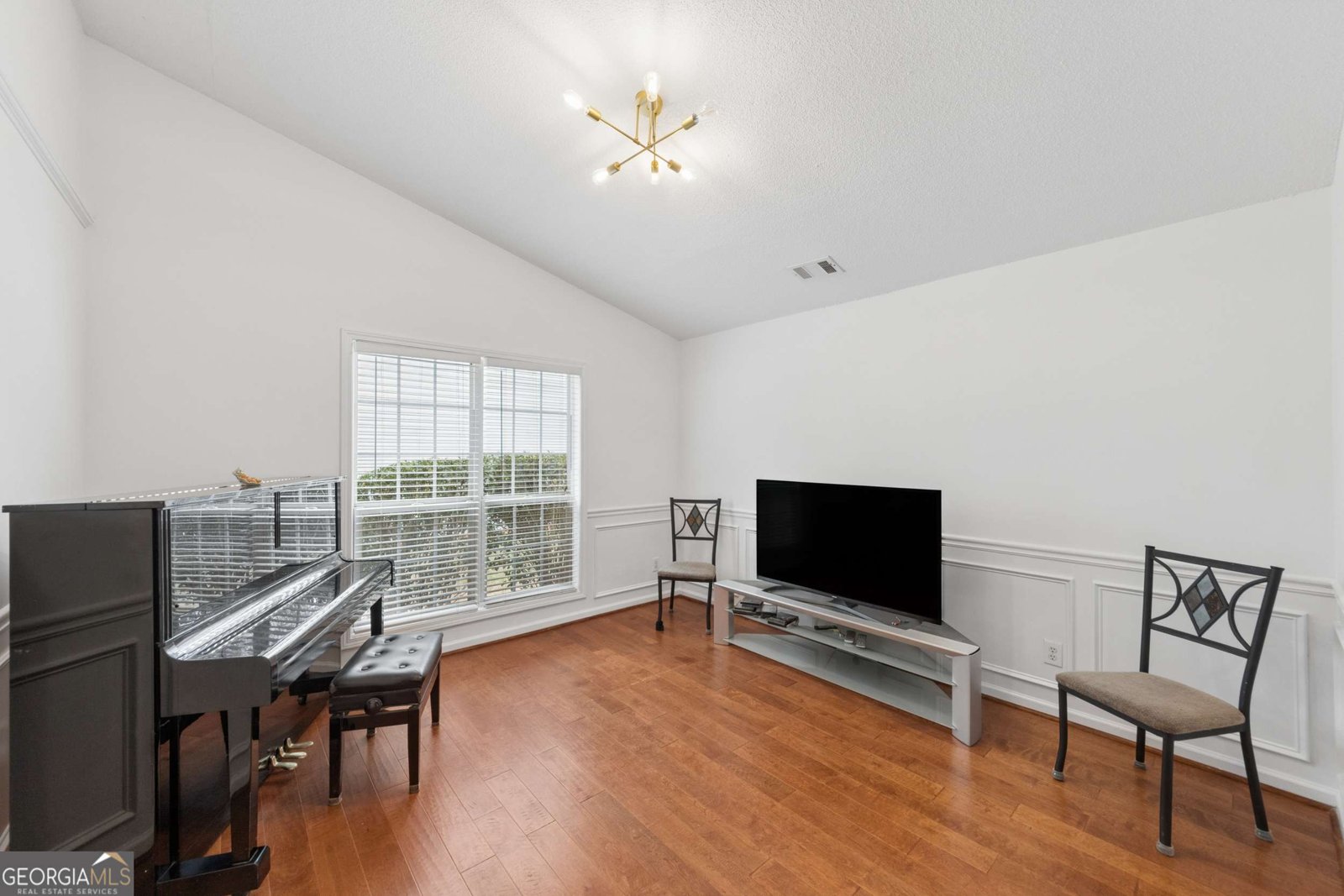 1316 Mandalay Court Lilburn - Photo 12