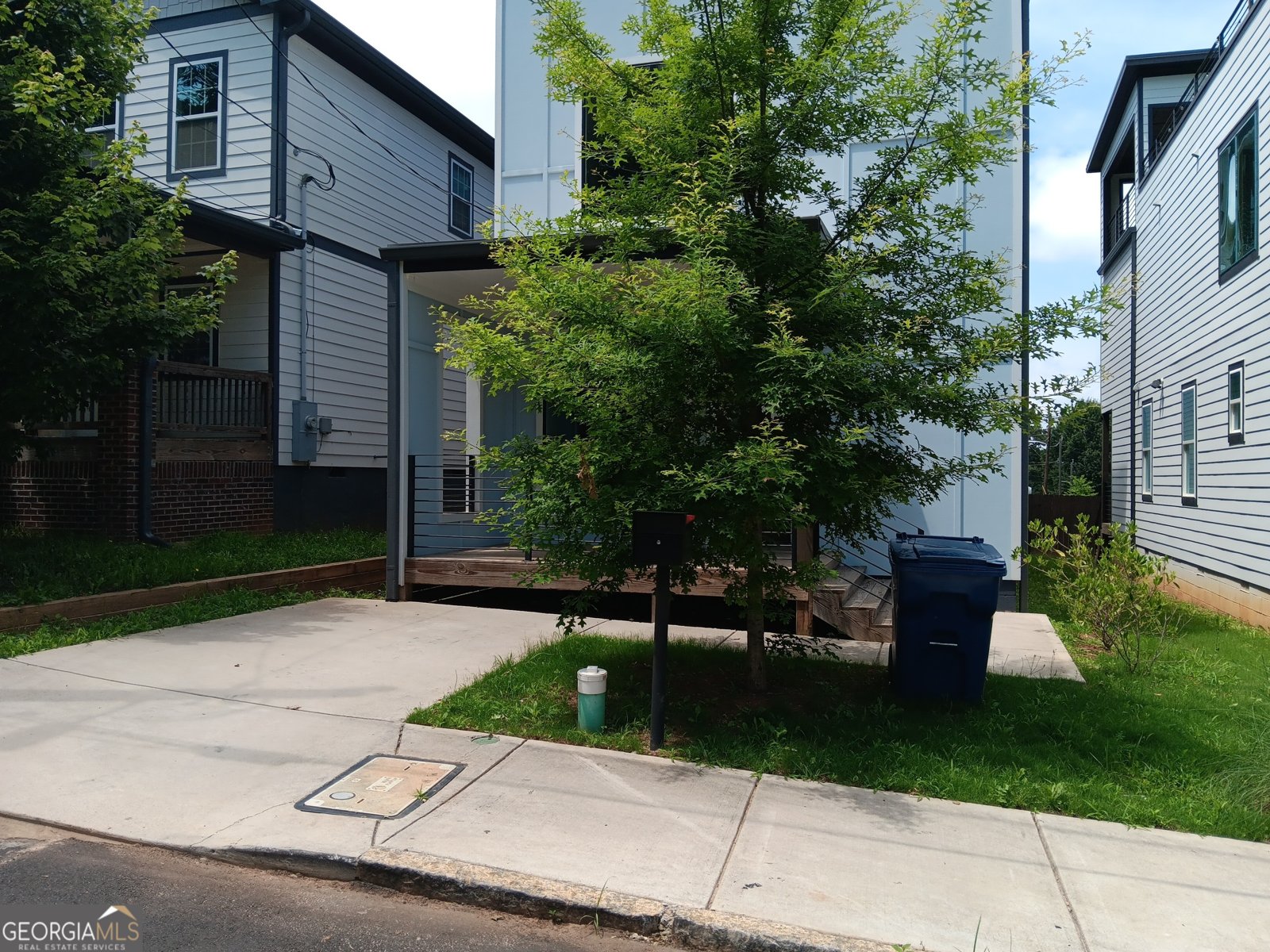569 Middle Street Atlanta - main photo