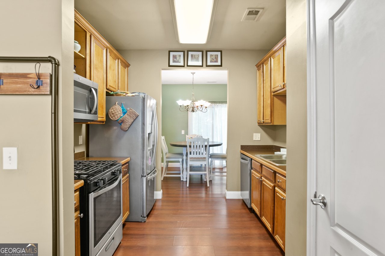 207 River Green Avenue Canton - Photo 12