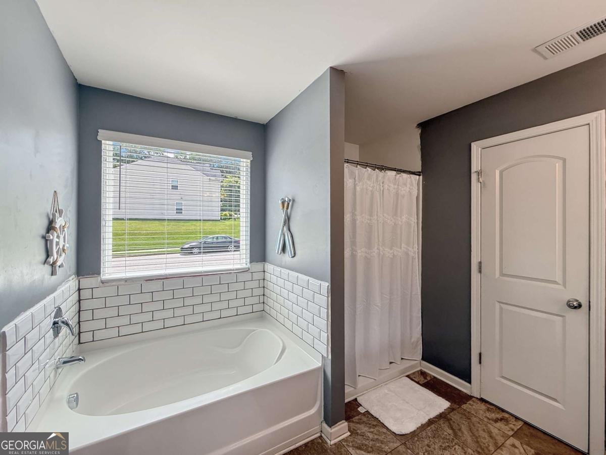 1303 Cardena Court Gainesville - Photo 11
