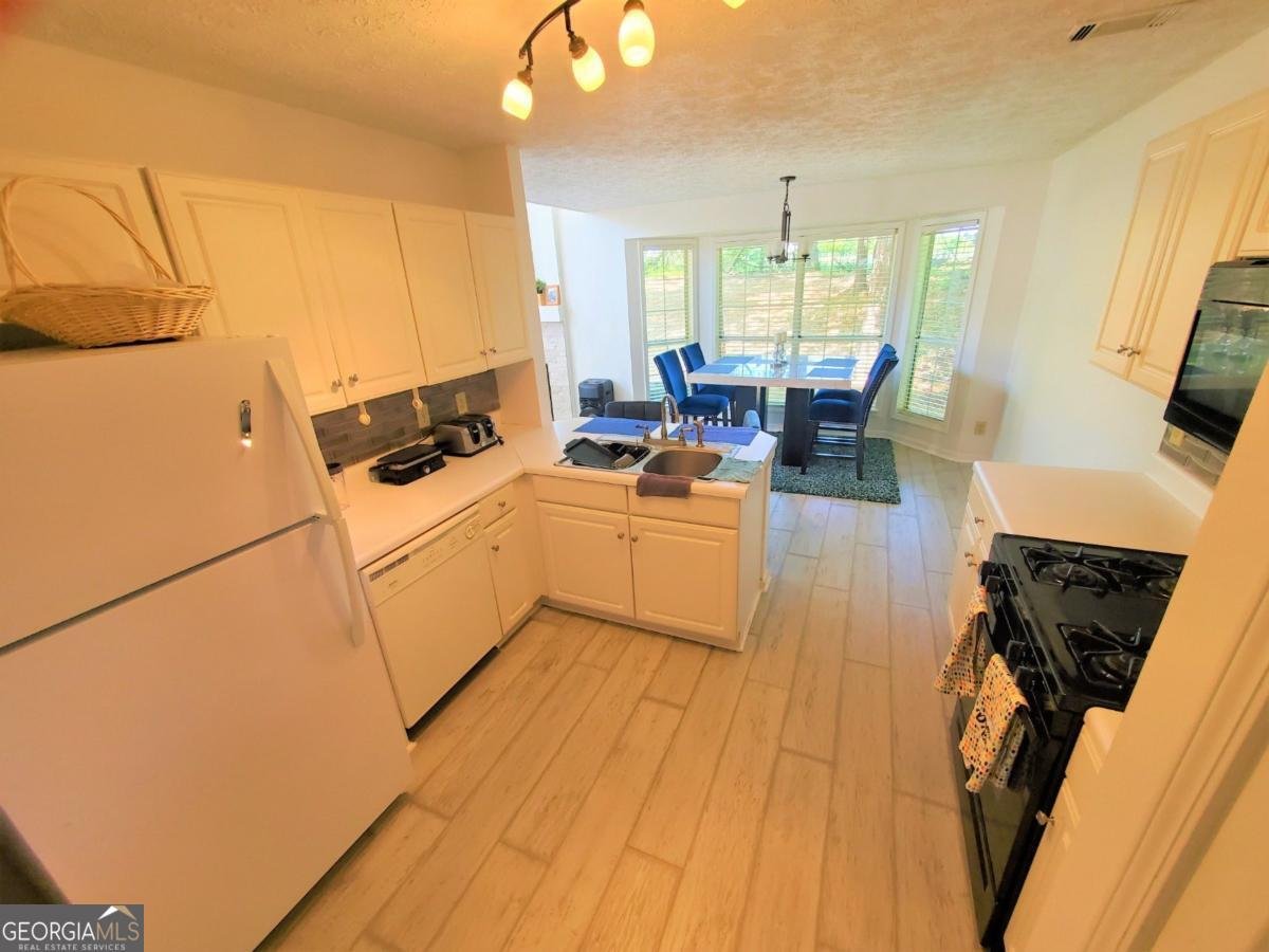 2990 Barnwood Crossing Duluth - Photo 6