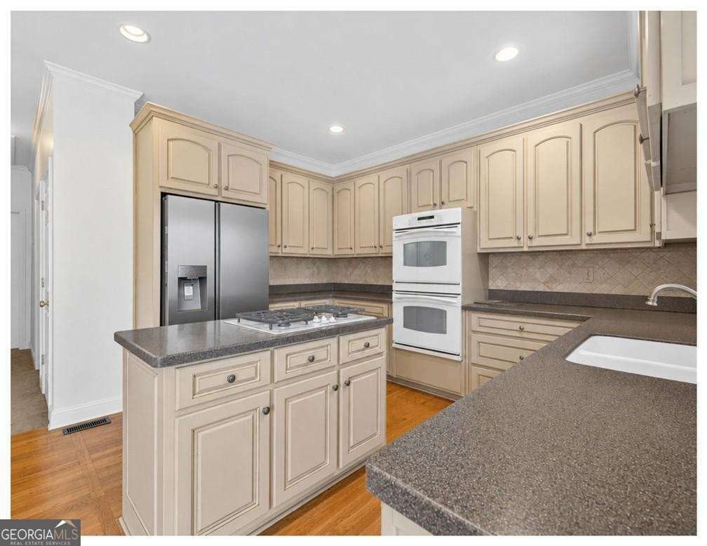 4605 Lakeview Lane Gainesville - Photo 12