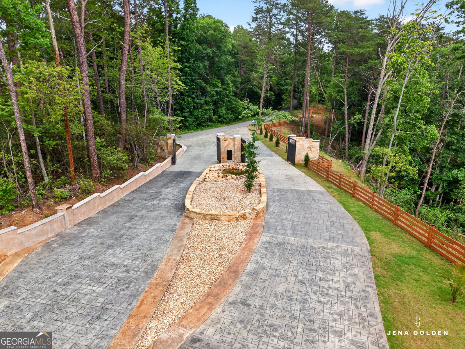 300 Mountain Ridge Drive Dahlonega - Photo 6