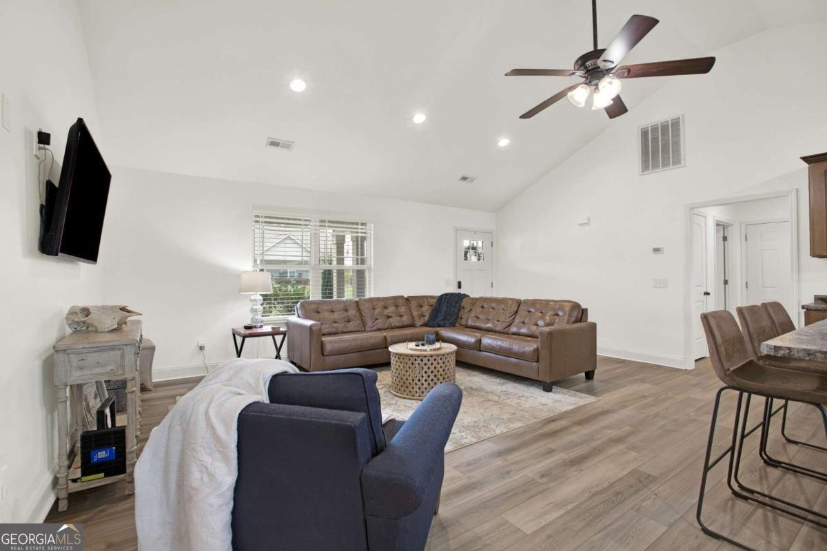 210 Madison Drive Calhoun - Photo 8