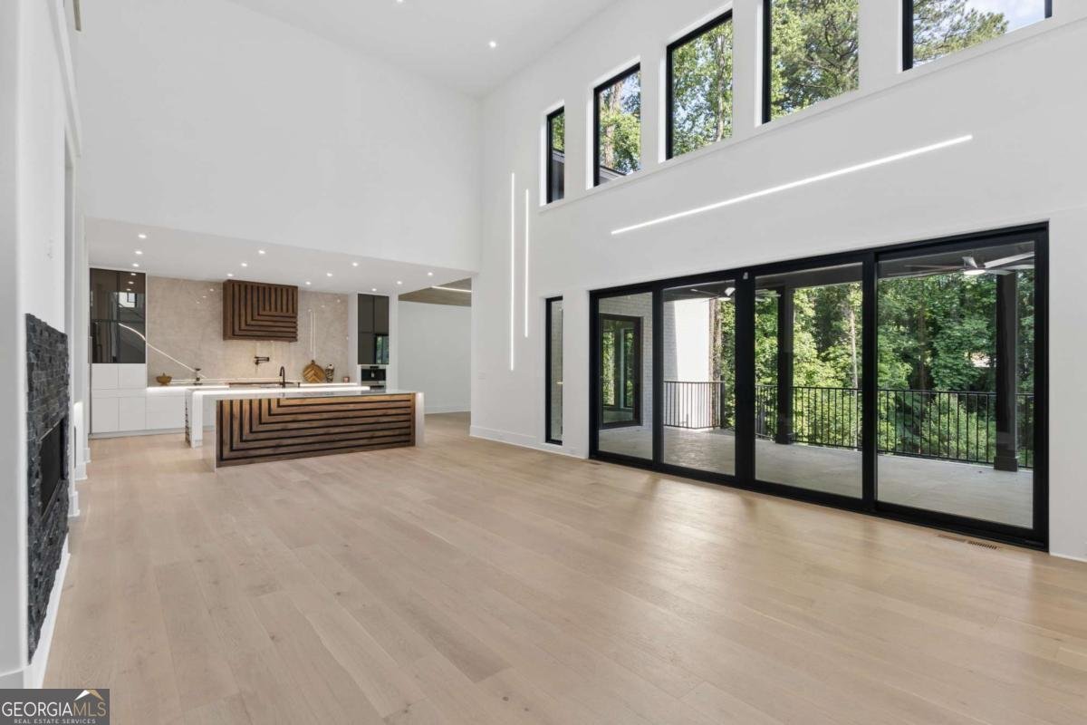 1000 Clementstone NE Drive Sandy Springs - Photo 14