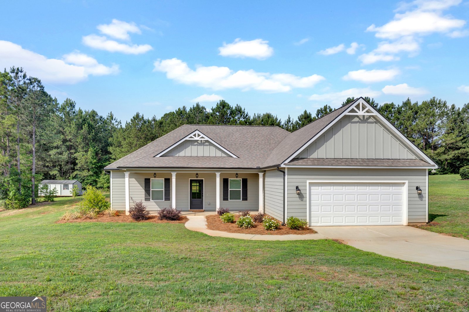112 Hunters Chase Court Eatonton - main photo