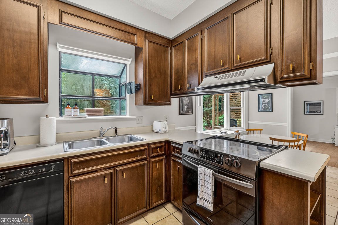 145 Dunbarton Drive St. Simons - Photo 14