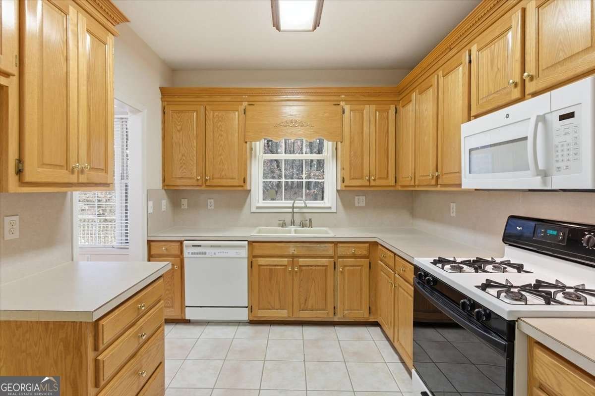 875 Knox Bridge Highway White - Photo 8