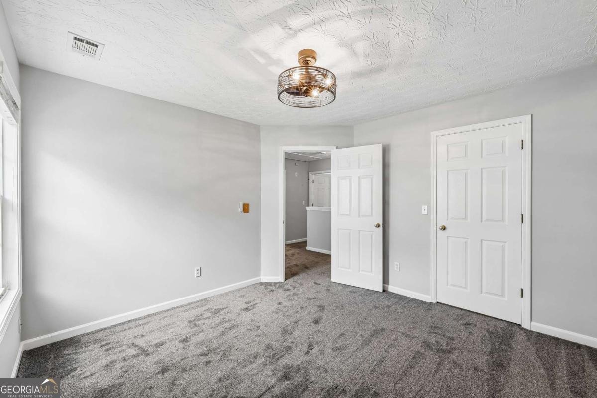 4653 Grand Central Parkway Decatur - Photo 17