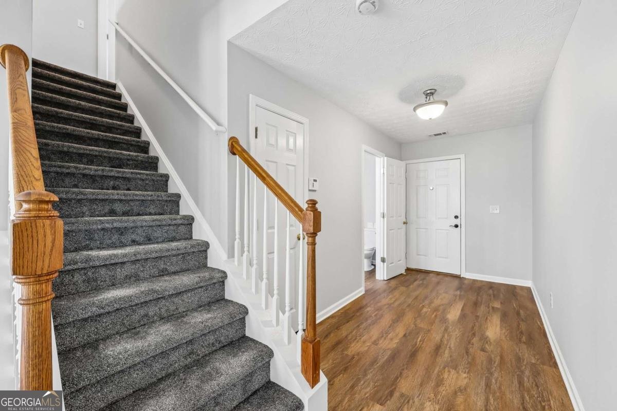 4653 Grand Central Parkway Decatur - Photo 9