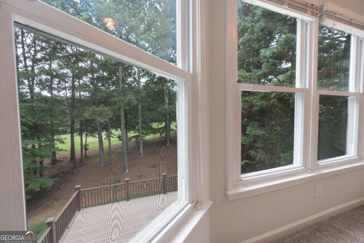 1073 Towne Lake Hills Woodstock - Photo 22