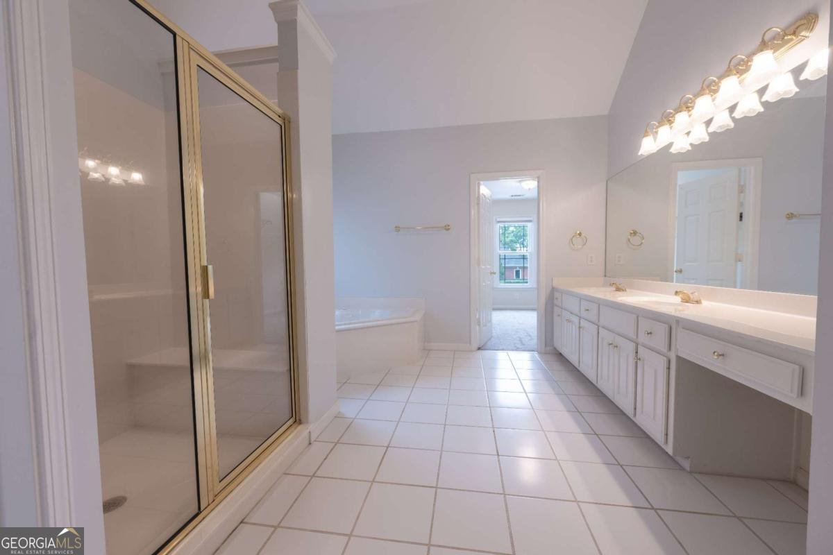 1073 Towne Lake Hills Woodstock - Photo 23