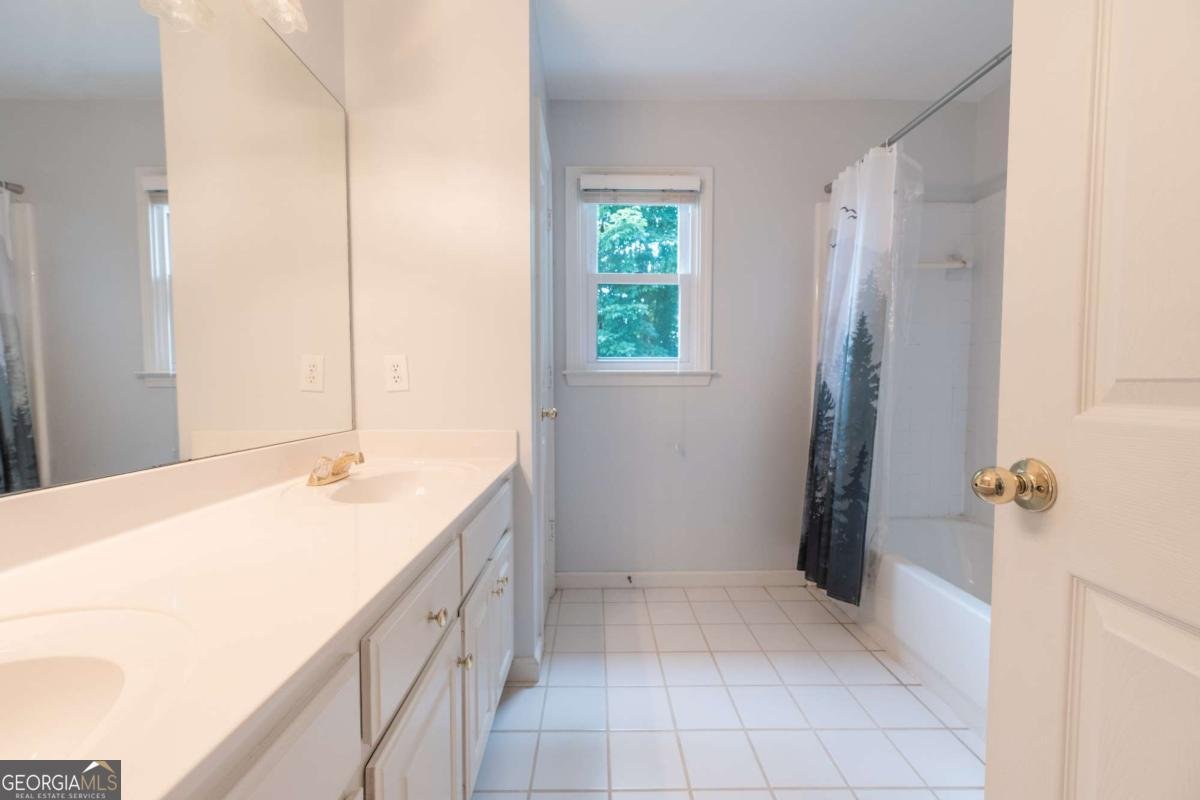 1073 Towne Lake Hills Woodstock - Photo 30