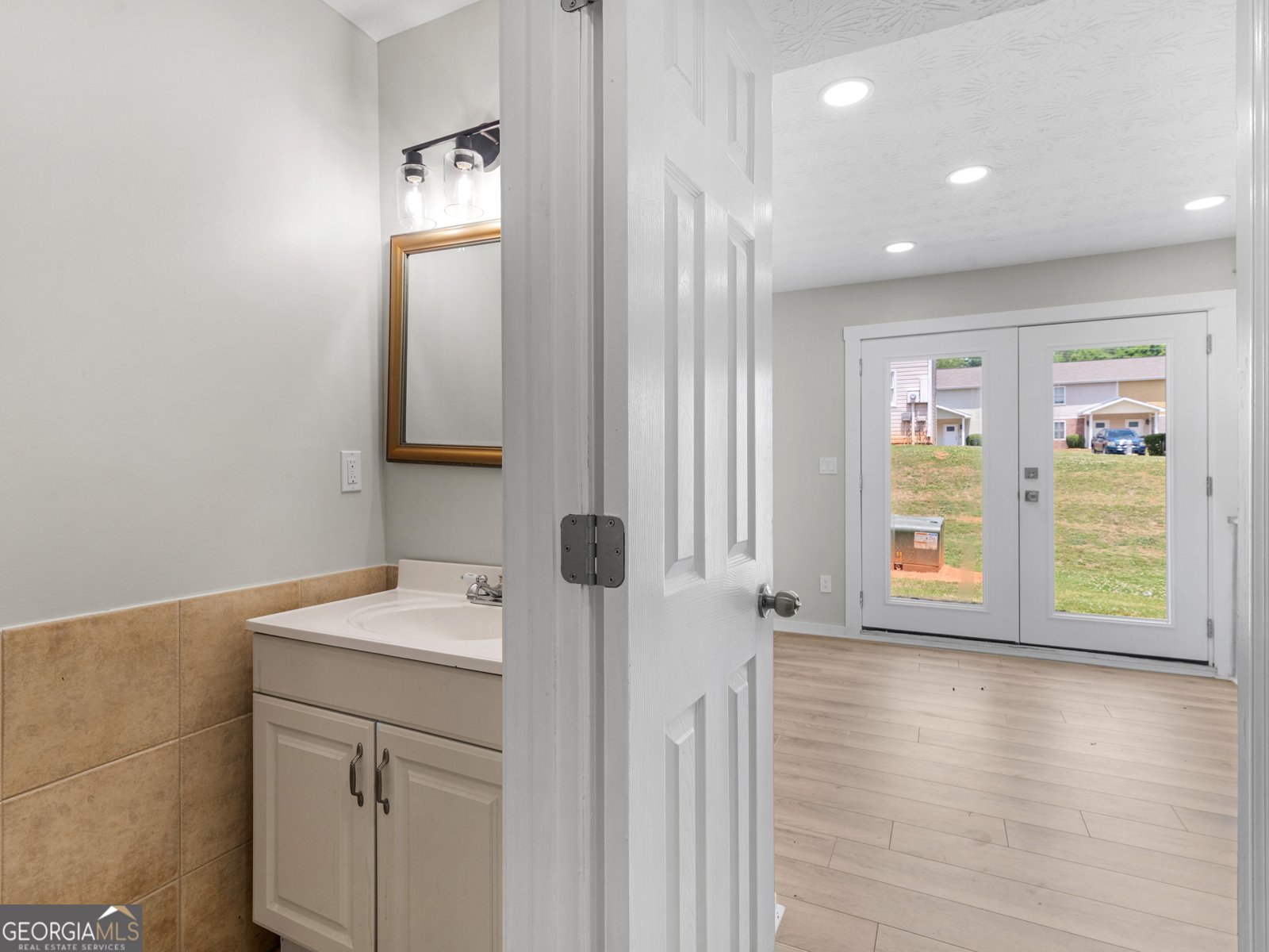 138 Hudson Bridge Court Stockbridge - Photo 8