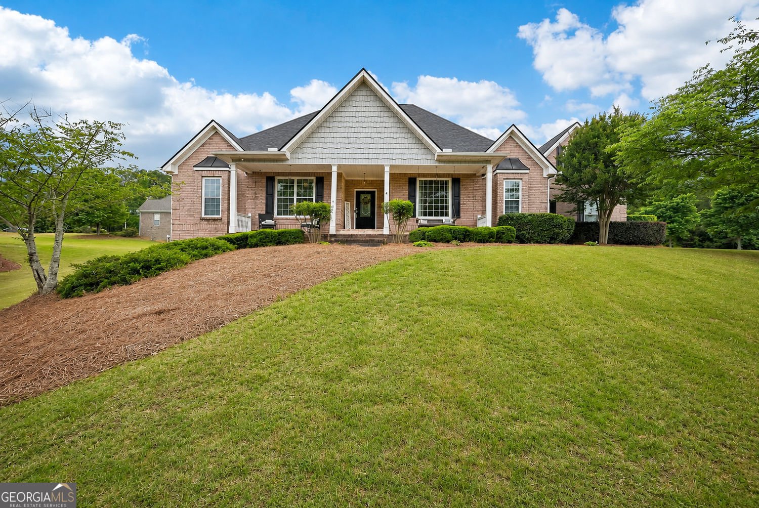 807 Kennedy Court Loganville - main photo
