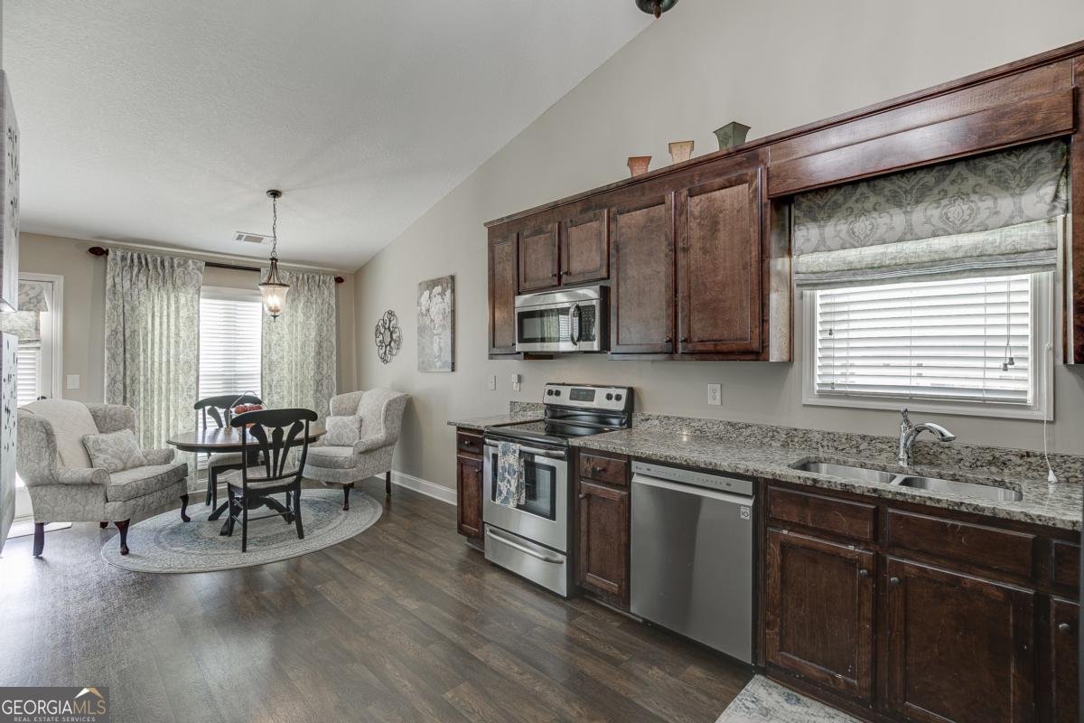 818 Bradmore Court Hoschton - Photo 12