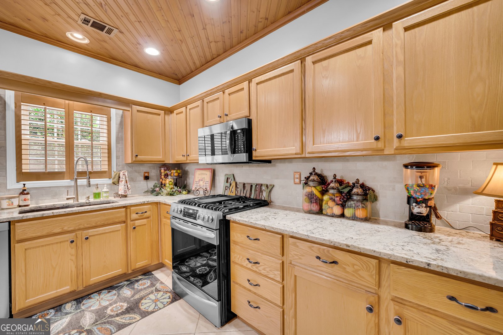5724 Newberry Point Drive Flowery Branch - Photo 19