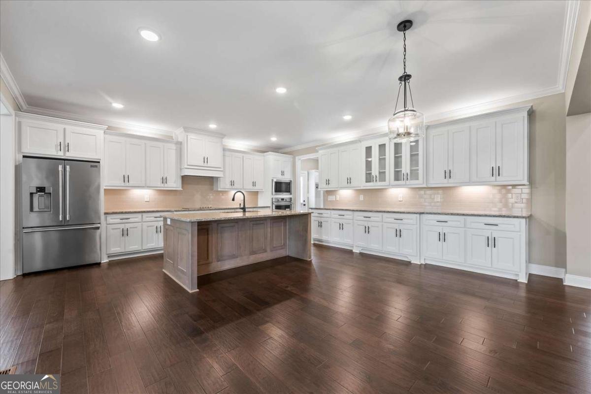 2670 Blazing Star Court Statham - Photo 21