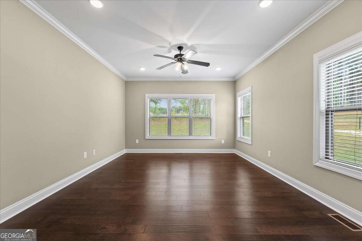 2670 Blazing Star Court Statham - Photo 24