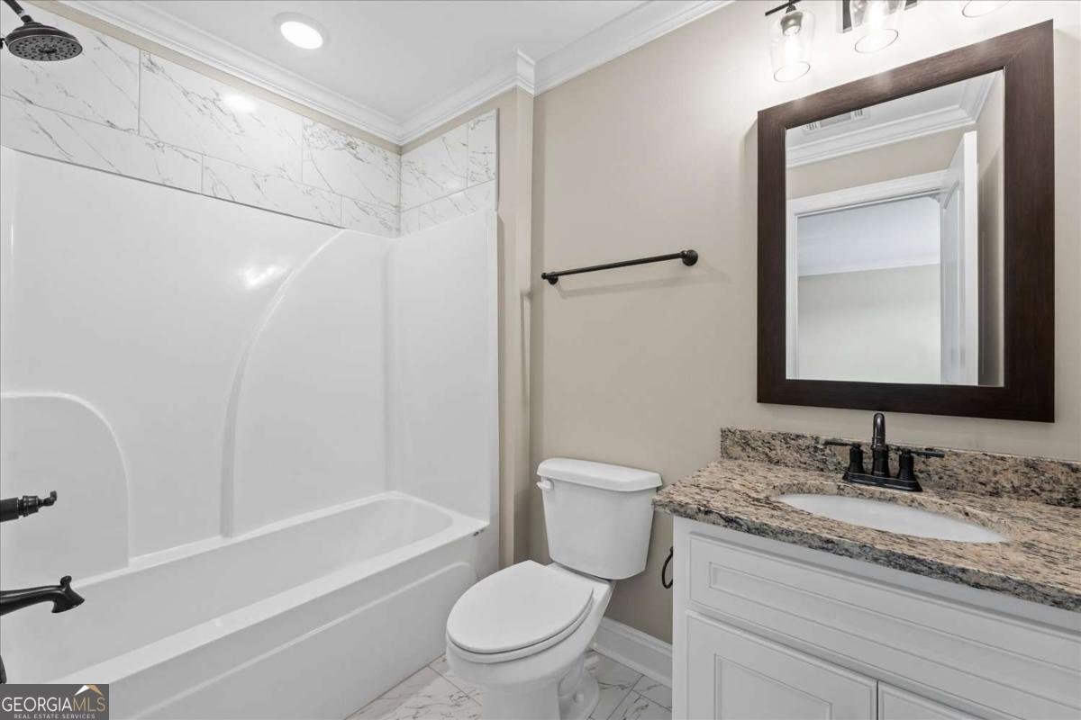 2670 Blazing Star Court Statham - Photo 36