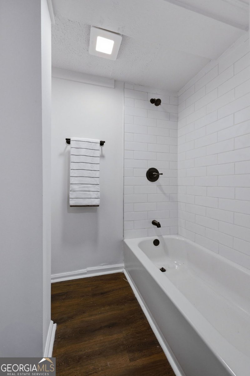 2871 Barbara Road Columbus - Photo 13