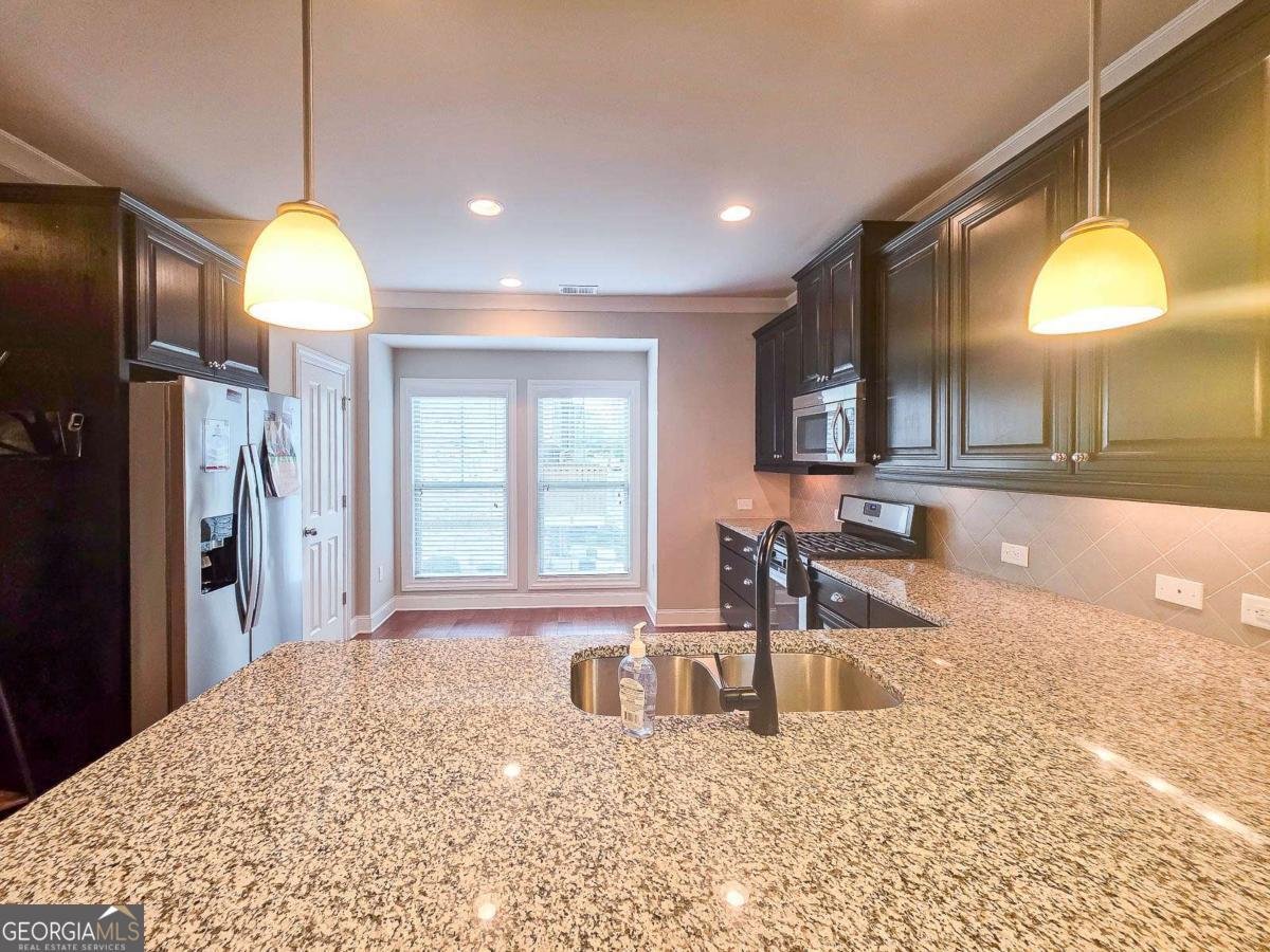 7910 Willoughby Court Alpharetta - Photo 6