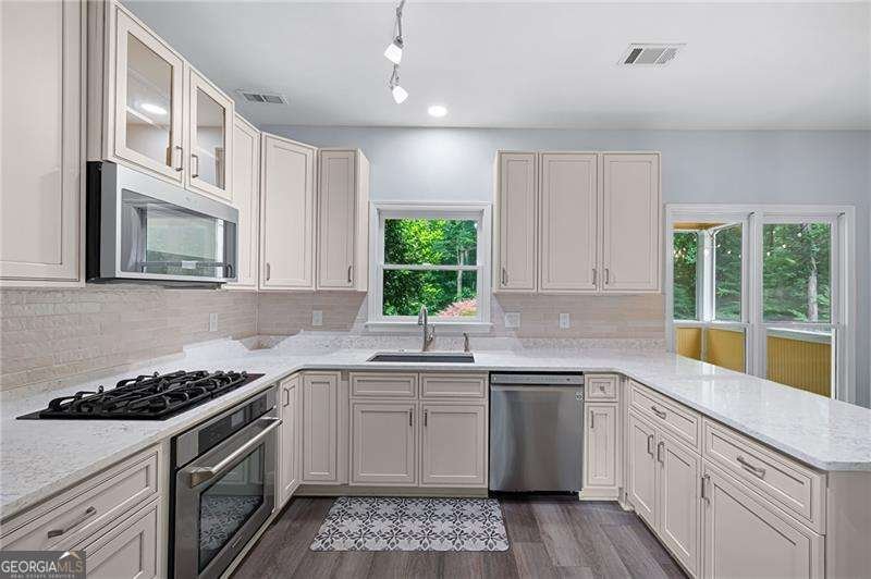 2062 Jockey Hollow Court Kennesaw - Photo 7